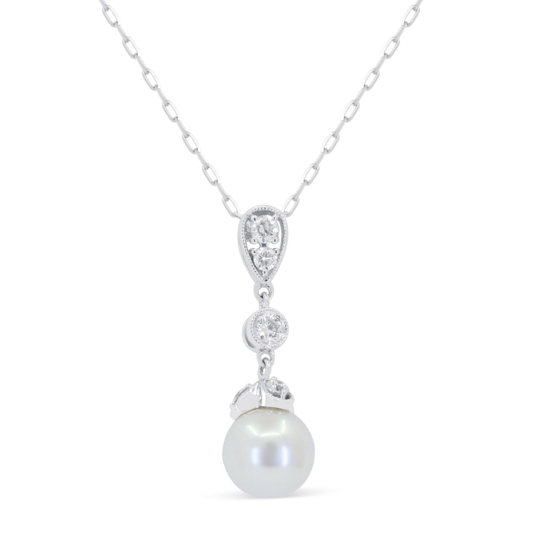 Beautiful Hand Crafted 14K White Gold 7.-7.5MM Pearl And Diamond Essentials Collection Pendant