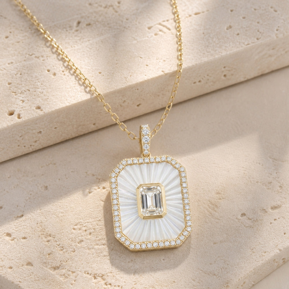 N2071 - 14K Yellow Gold Mother of Pearl Pendant