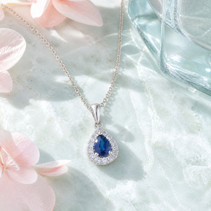 N2117 - 18K White Gold Sapphire Pendant