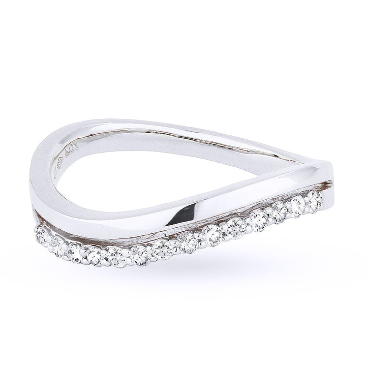 Beautiful Hand Crafted 14K White Gold White Diamond Milano Collection Ring