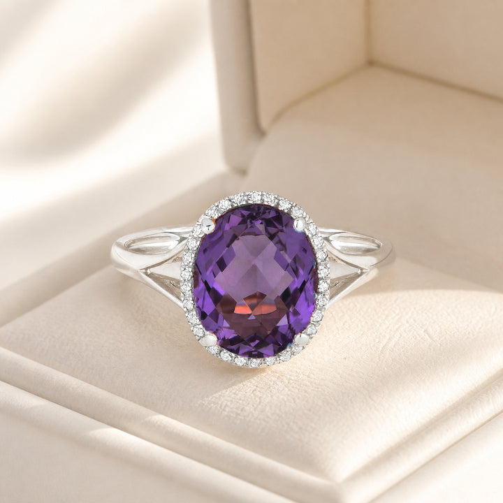 R1059 - 14K Gold Oval Ring