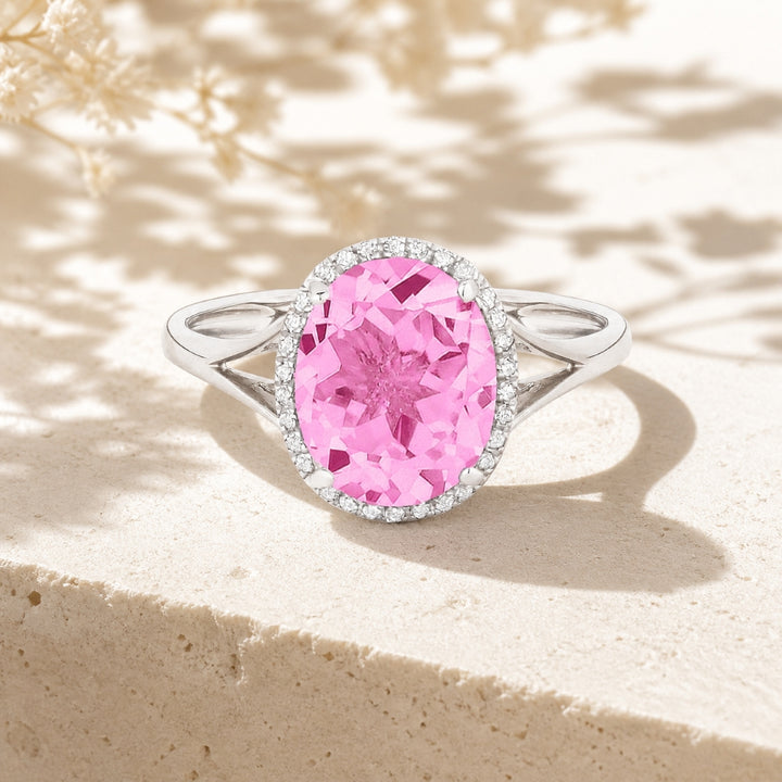 R1059 - 14K Gold Oval Ring
