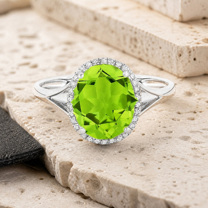 R1059 - 14K Gold Oval Ring
