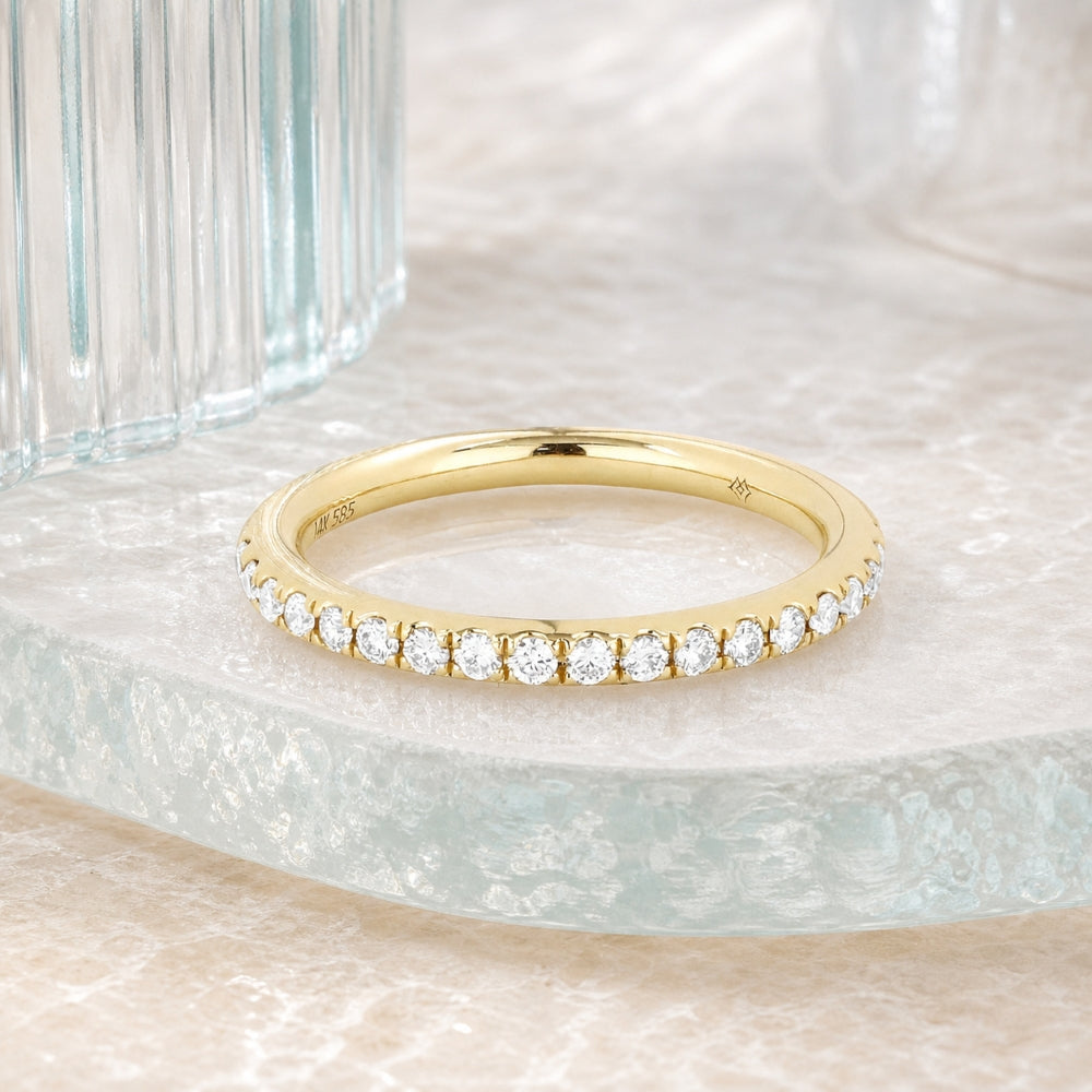 R1068 - 14K Gold Diamond Stackable Ring