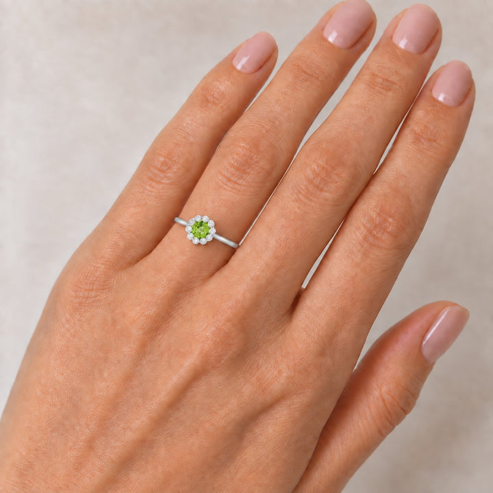 R1073 - 14K Gold Round Ring