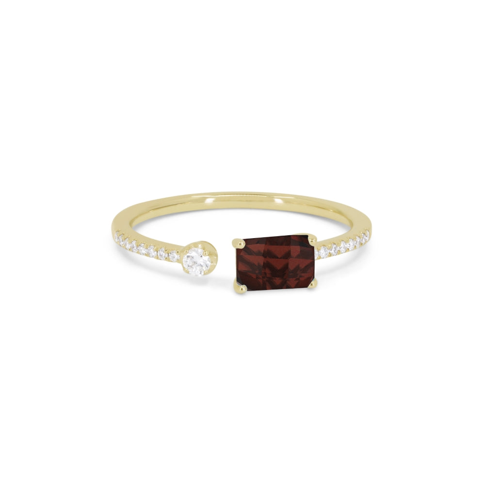 Beautiful Hand Crafted 14K Yellow Gold  Garnet And Diamond Essentials Collection Ring