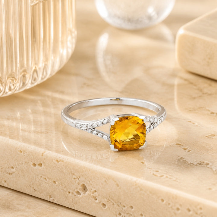 R1142 - 14K Gold Cushion Ring