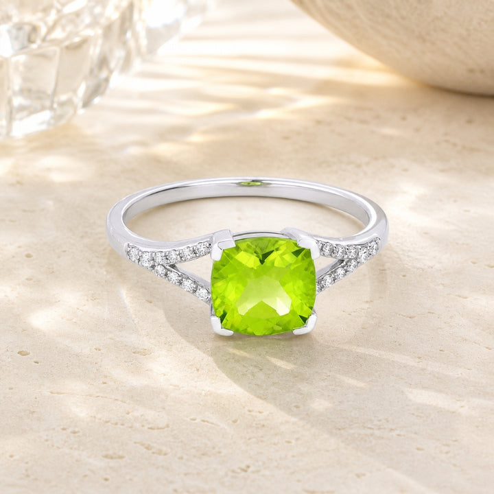 R1142 - 14K Gold Cushion Ring