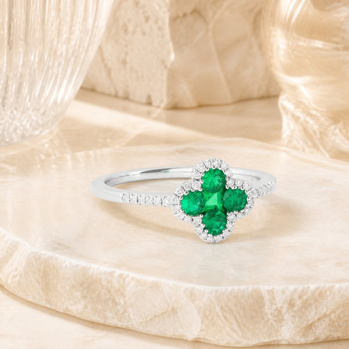 R1276 - 14K White Gold Diamond Clover Ring