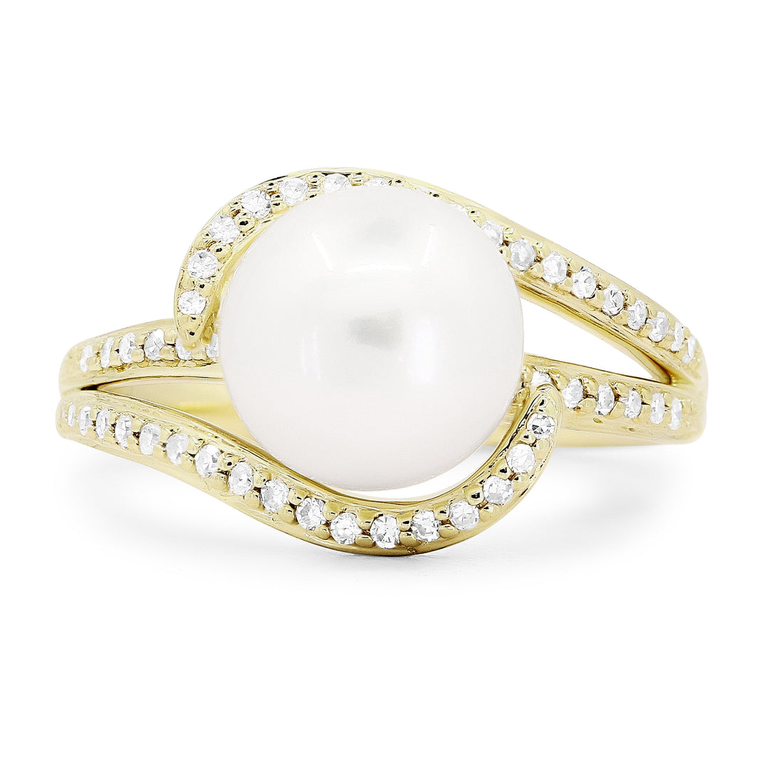 Beautiful Hand Crafted 14K Yellow Gold  Pearl And Diamond Essentials Collection Ring
