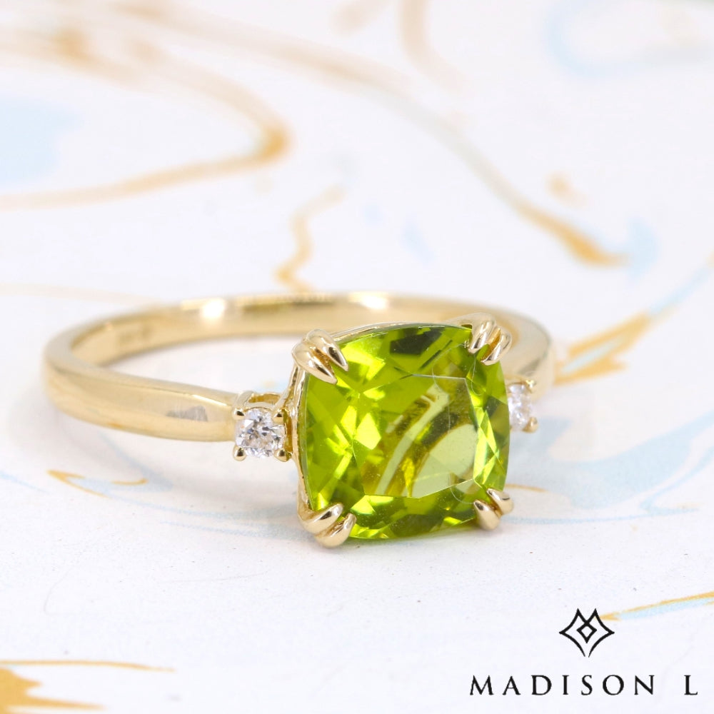 Yellow Gold / Peridot