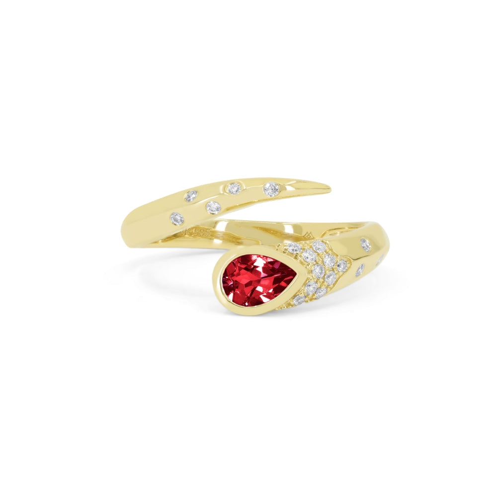 Beautiful Hand Crafted 14K Yellow Gold  Garnet And Diamond Essentials Collection Ring