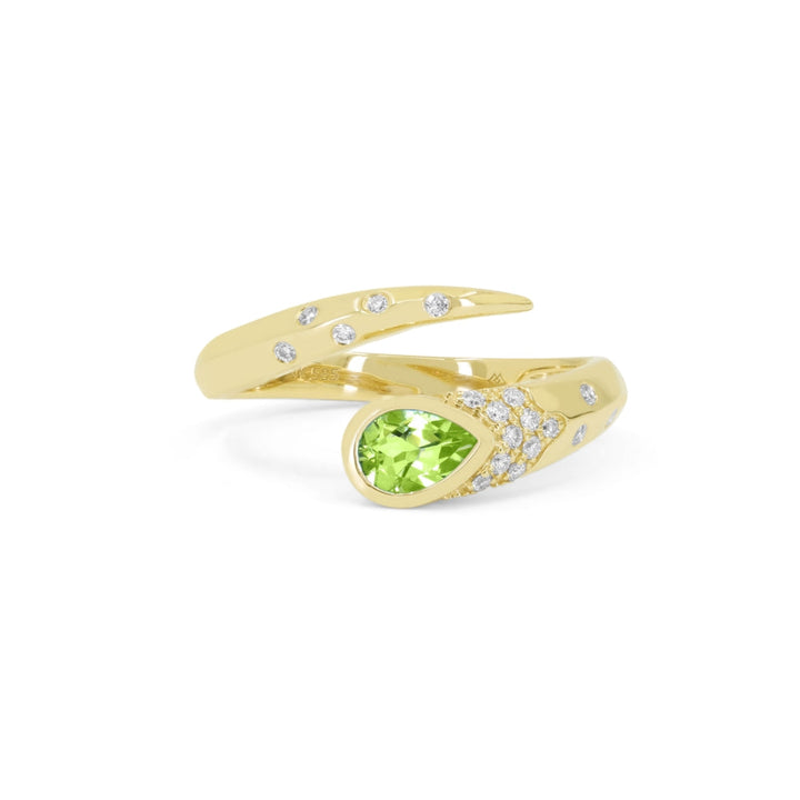 Beautiful Hand Crafted 14K Yellow Gold  Peridot And Diamond Essentials Collection Ring