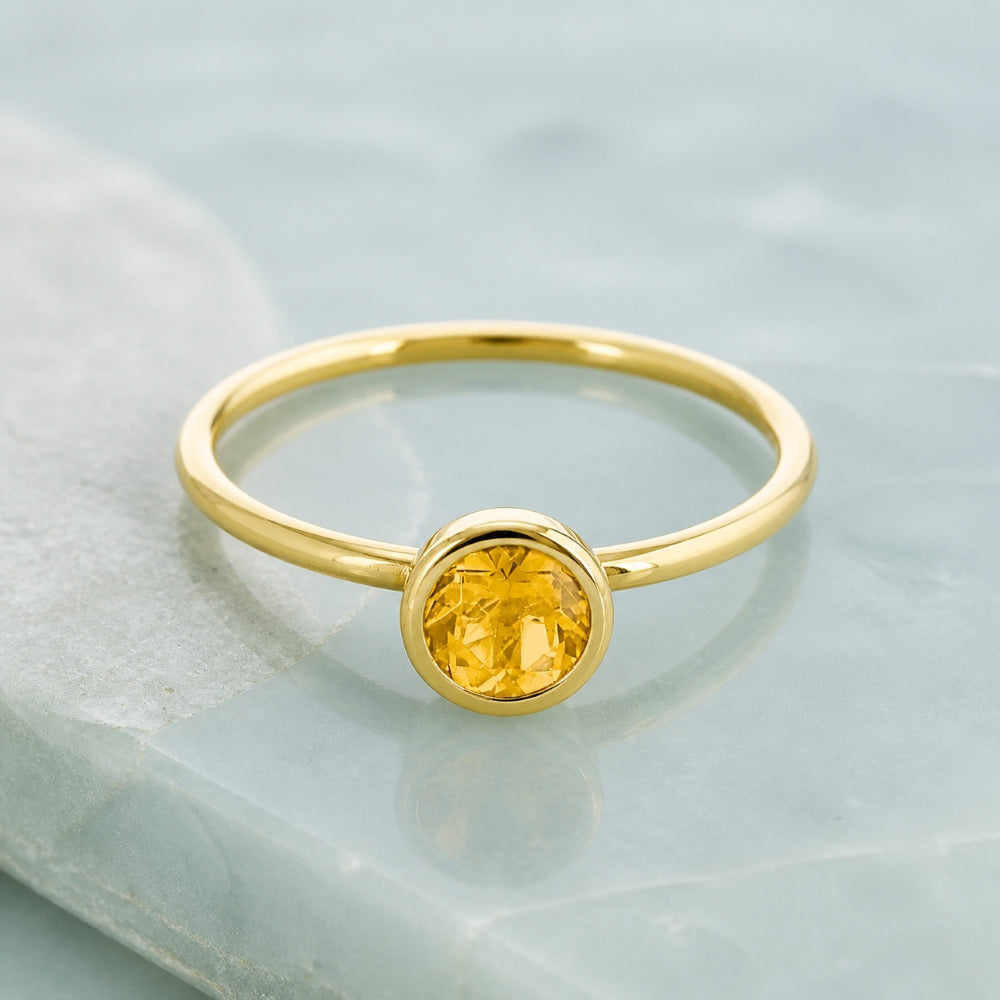 R1497 - 14K Gold Round Ring