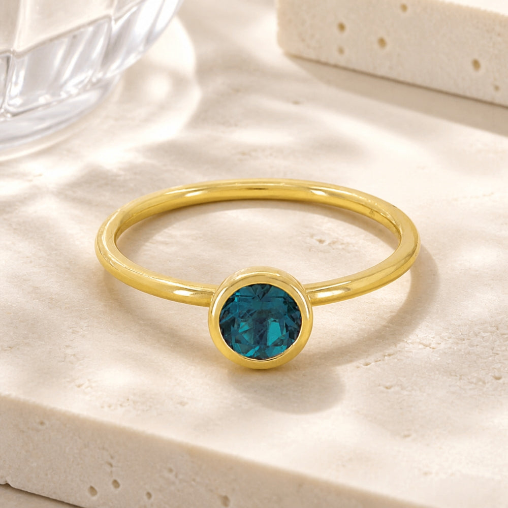 R1497 - 14K Gold Round Ring