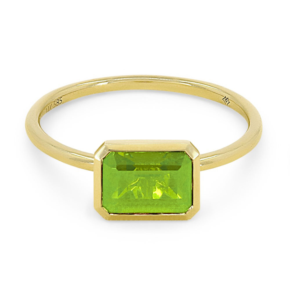 Beautiful Hand Crafted 14K Yellow Gold 5X7MM Peridot And Diamond Essentials Collection Ring