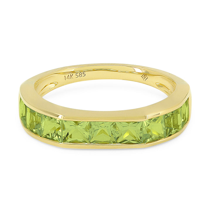 Beautiful Hand Crafted 14K Yellow Gold 3MM Peridot And Diamond Essentials Collection Ring