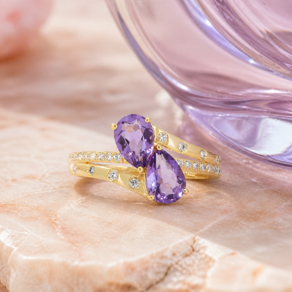 R1549 - 14K Yellow Gold Ring