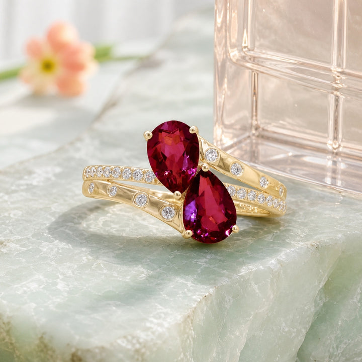 R1549 - 14K Yellow Gold Ring