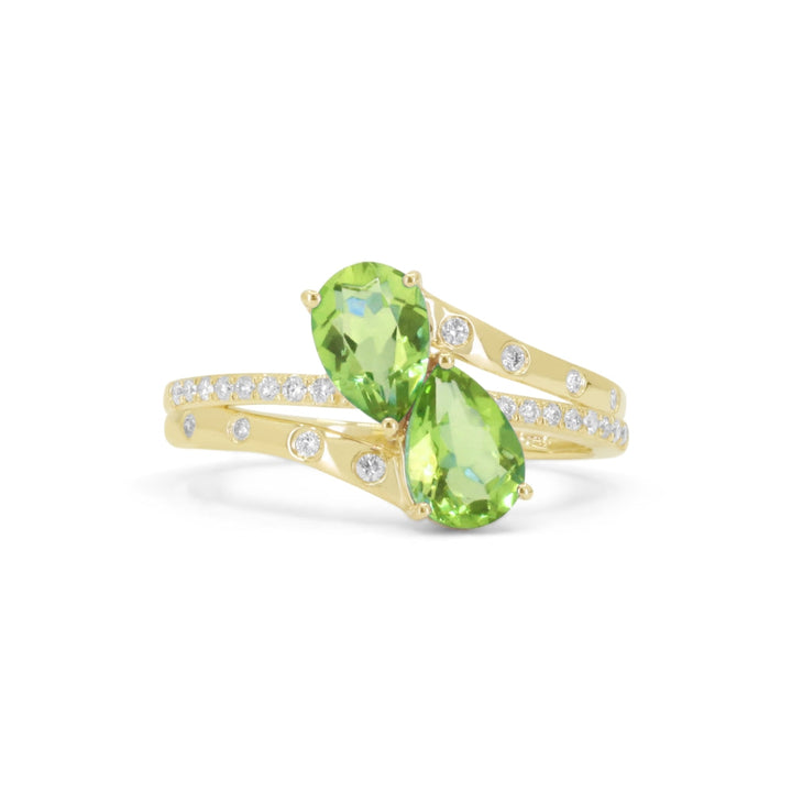 Beautiful Hand Crafted 14K Yellow Gold  Peridot And Diamond Essentials Collection Ring