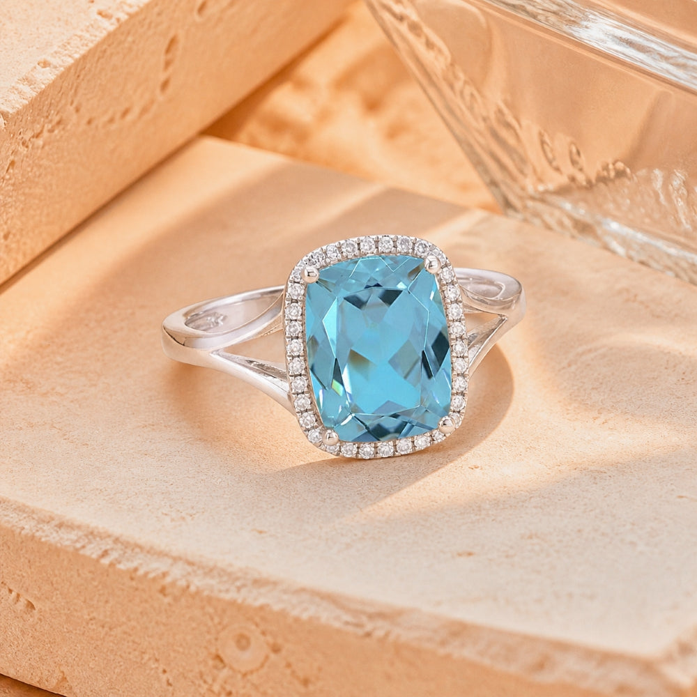 R1571 - 14K Gold Rectangle Ring