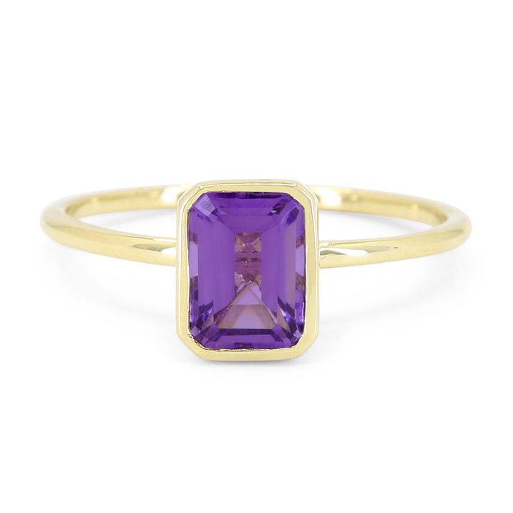 Beautiful Hand Crafted 14K Yellow Gold 5X7MM Amethyst And Diamond Essentials Collection Ring