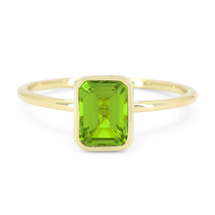 Beautiful Hand Crafted 14K Yellow Gold 5X7MM Peridot And Diamond Essentials Collection Ring