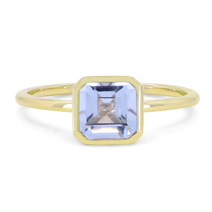 Beautiful Hand Crafted 14K Yellow Gold 6X6MM Aquamarine And Diamond Essentials Collection Ring