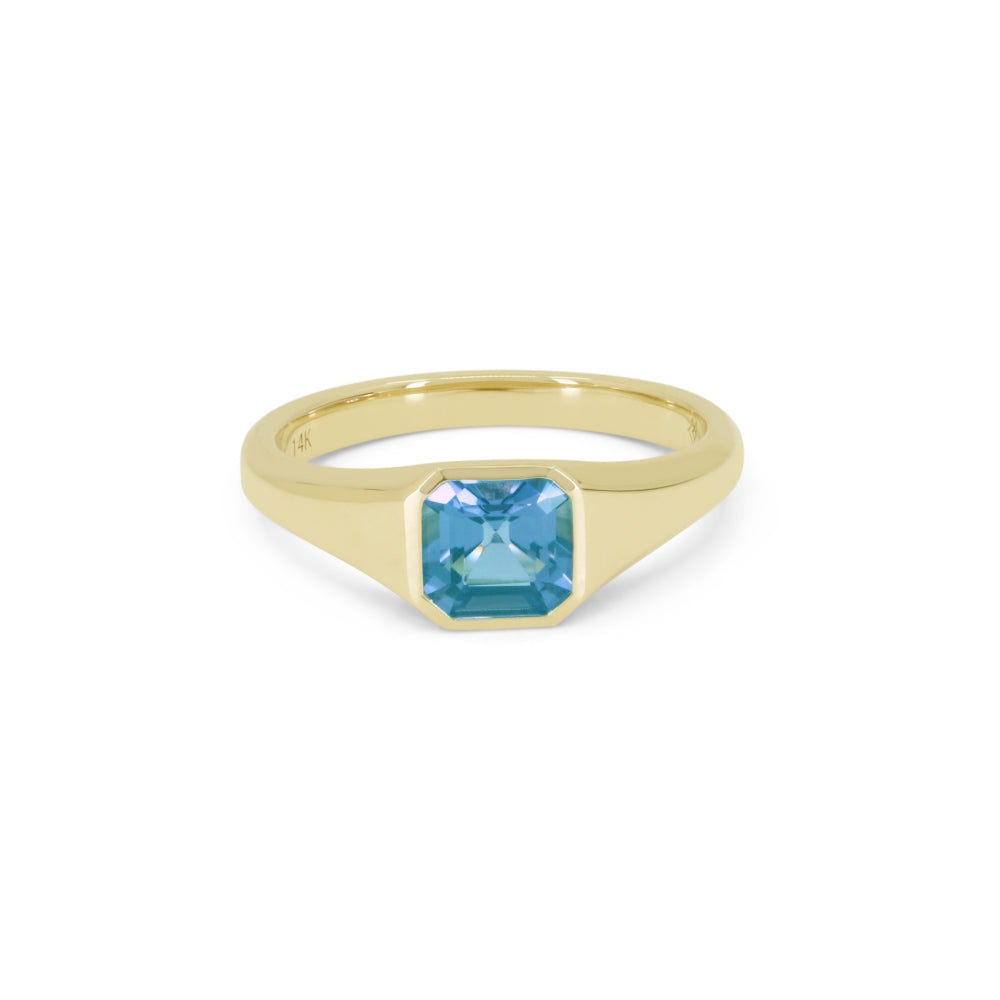 Beautiful Hand Crafted 14K Yellow Gold 6MM Blue Topaz And Diamond Essentials Collection Ring