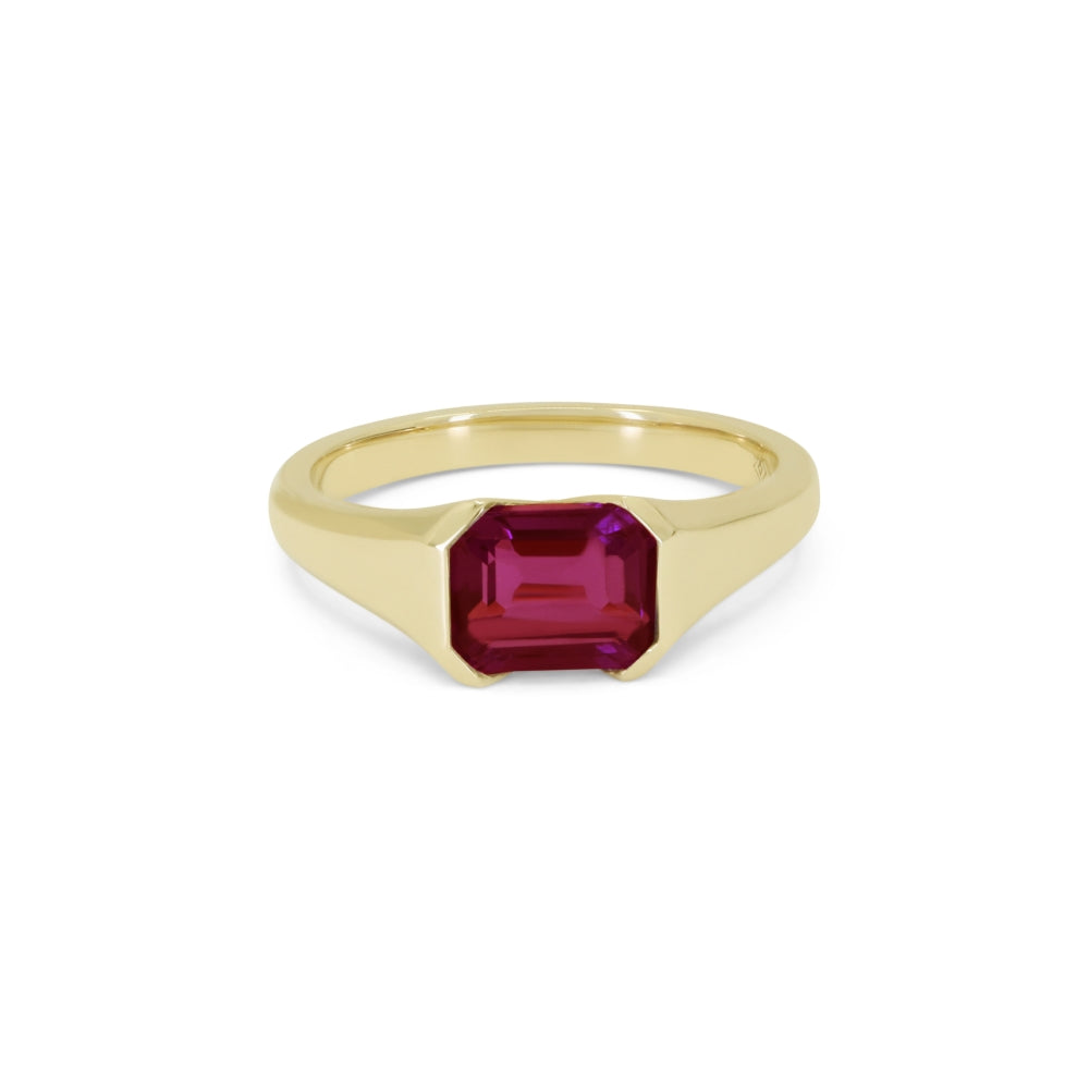 Beautiful Hand Crafted 14K Yellow Gold 6X8MM Garnet And Diamond Essentials Collection Ring