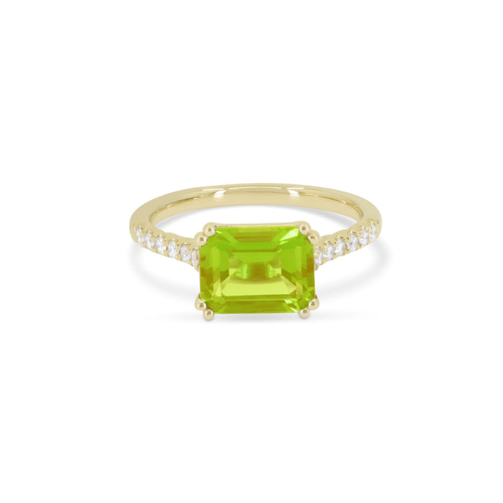 Beautiful Hand Crafted 14K Yellow Gold  Peridot And Diamond Essentials Collection Ring
