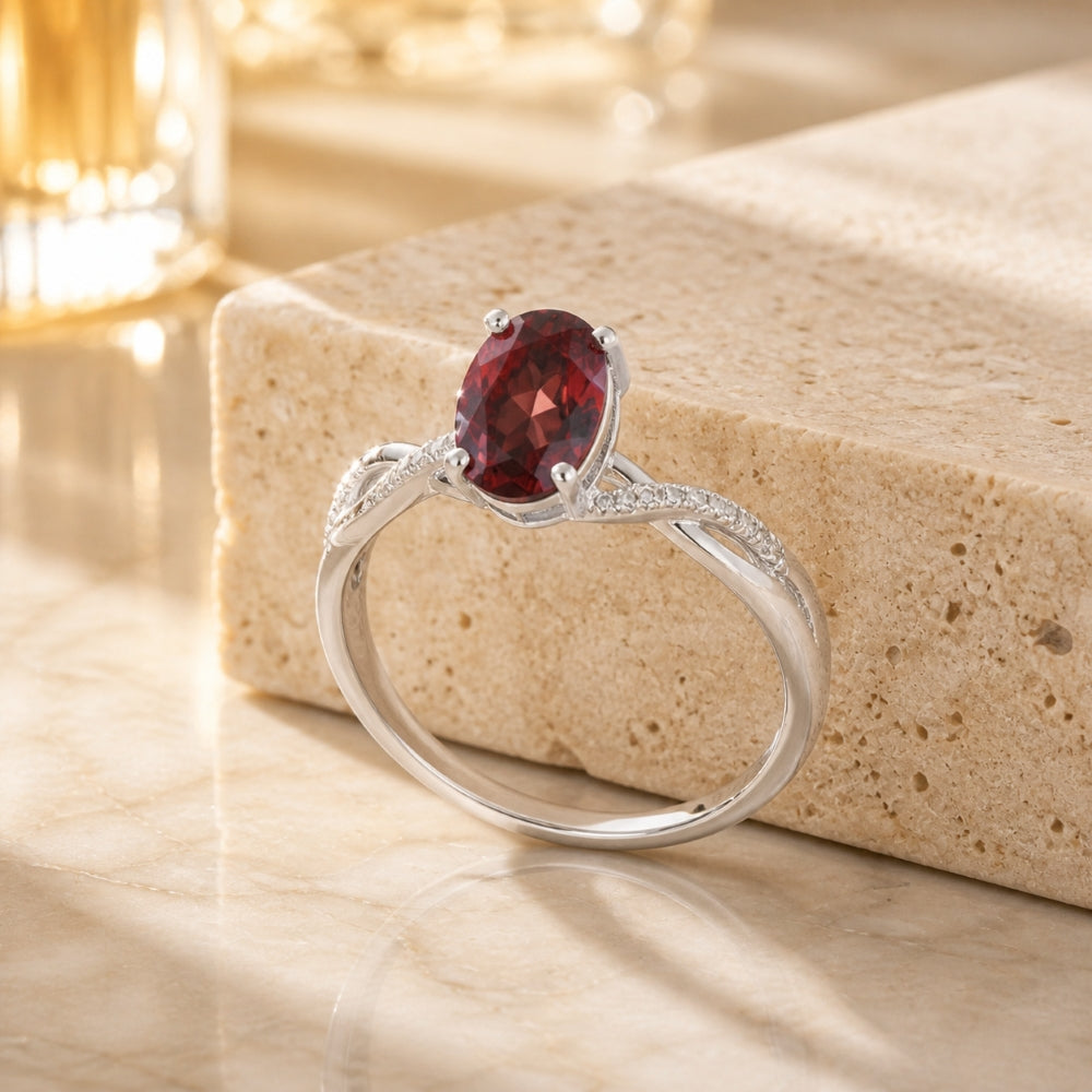 R1670 - 14K Gold Oval Ring