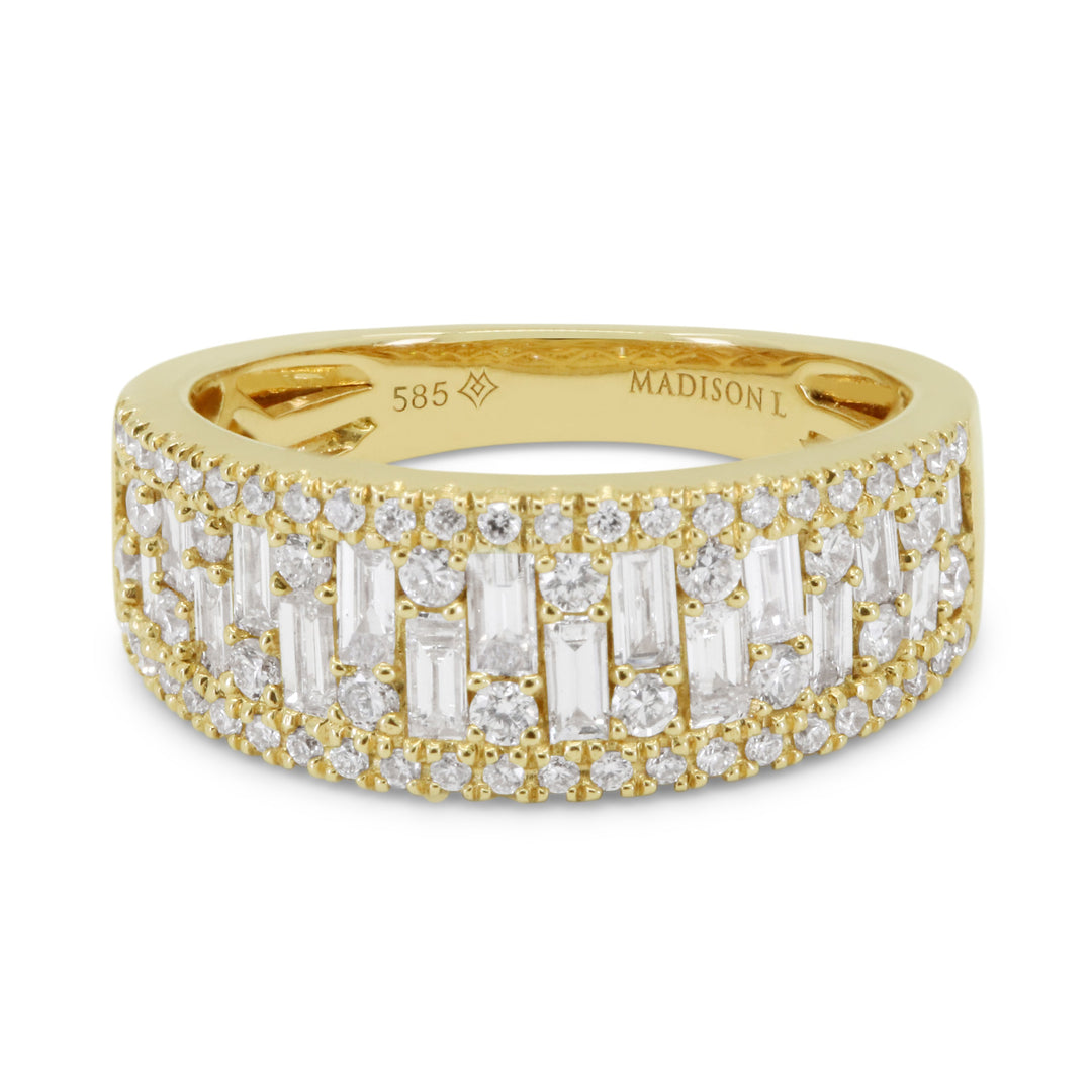 Beautiful Hand Crafted 14K Yellow Gold White Diamond Milano Collection Ring