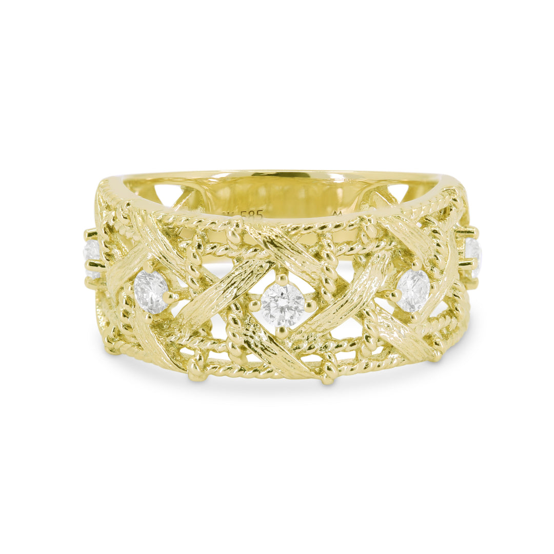 Beautiful Hand Crafted 14K Yellow Gold White Diamond Milano Collection Ring