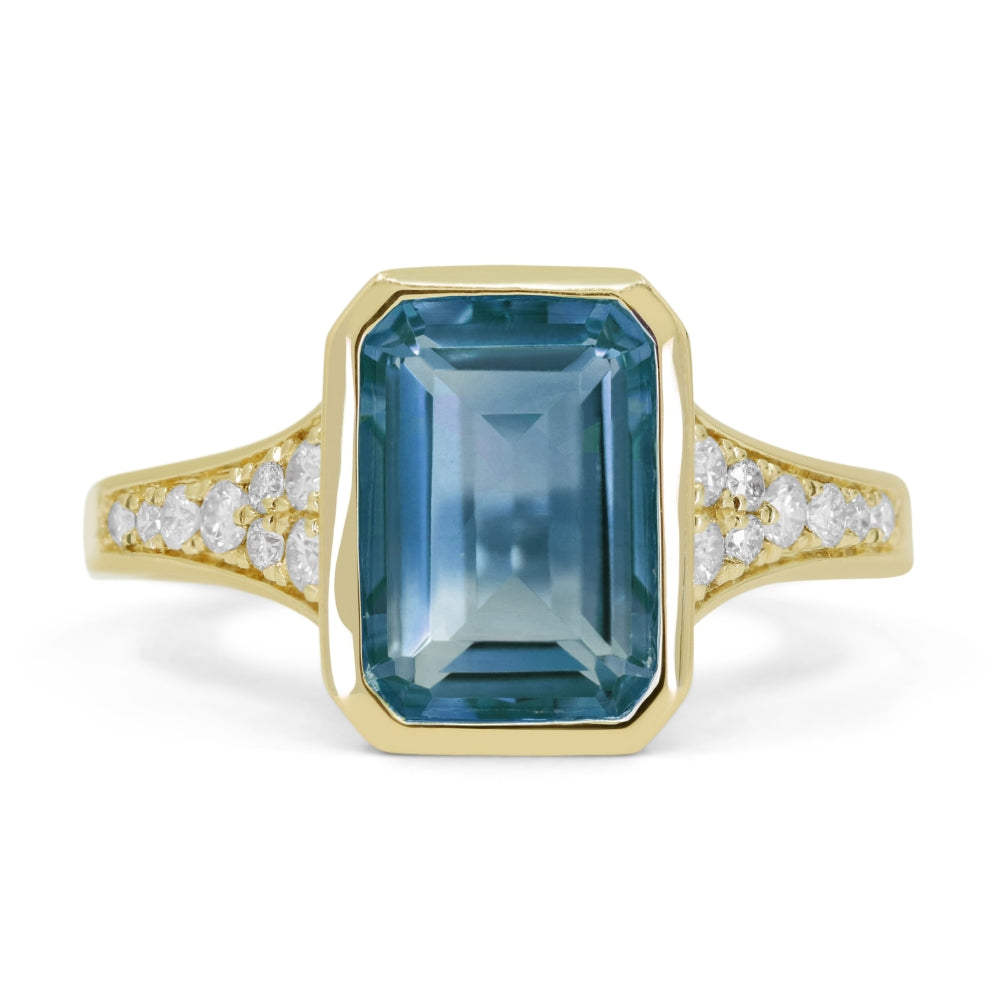 Beautiful Hand Crafted 14K Yellow Gold 7X10MM London Blue Topaz And Diamond Essentials Collection Ring