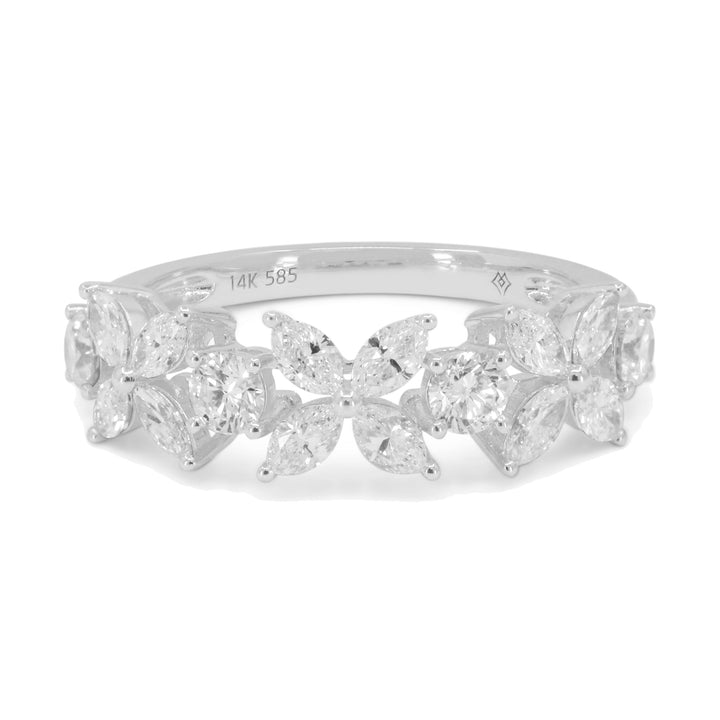 Beautiful Hand Crafted 14K White Gold White Diamond Milano Collection Ring