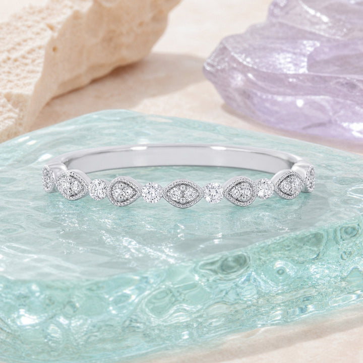 R1751 - 14K Gold Diamond Heart Ring