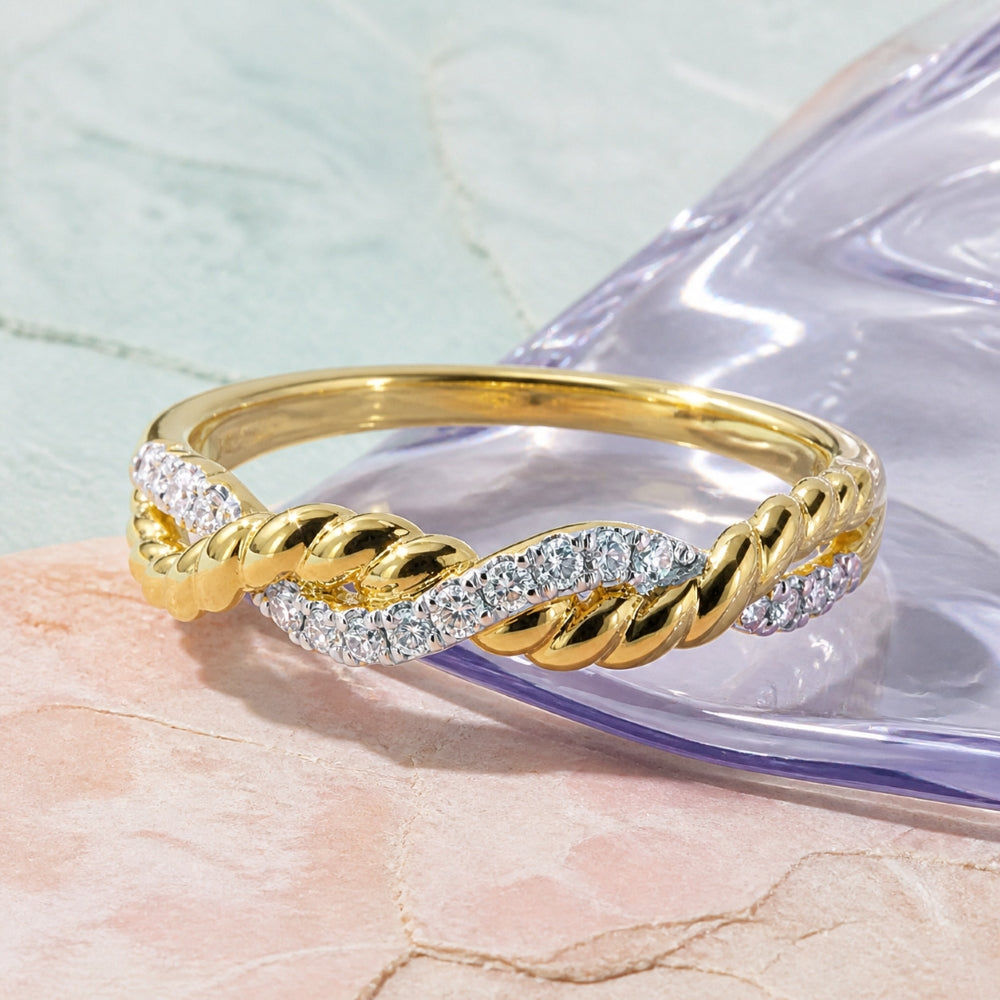 R1757 - 14K Yellow Gold Diamond Ring