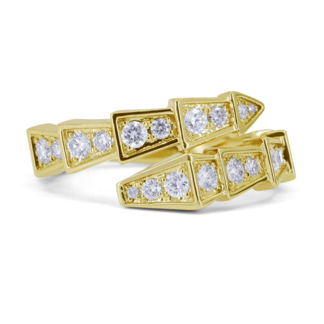 Beautiful Hand Crafted 14K Yellow Gold White Diamond Milano Collection Ring