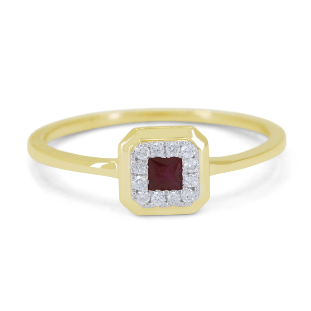 Beautiful Hand Crafted 14K Yellow Gold 3MM Garnet And Diamond Essentials Collection Ring