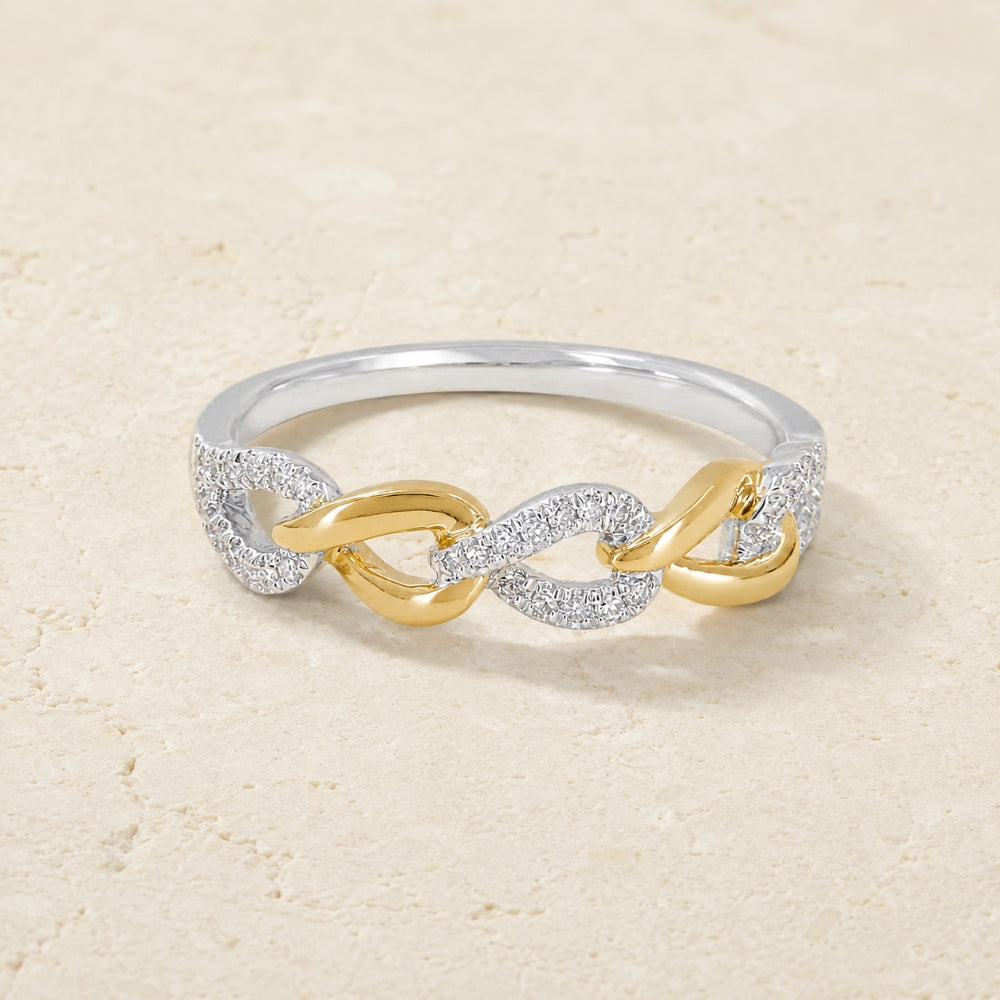 R1844 - 14K Yellow Gold Diamond Ring