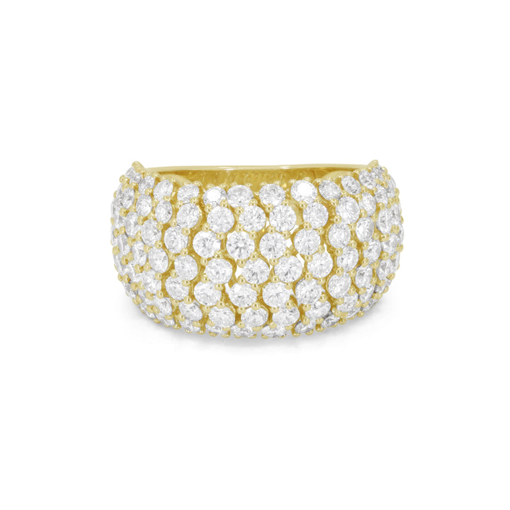 Beautiful Hand Crafted 14K Yellow Gold White Diamond Milano Collection Ring