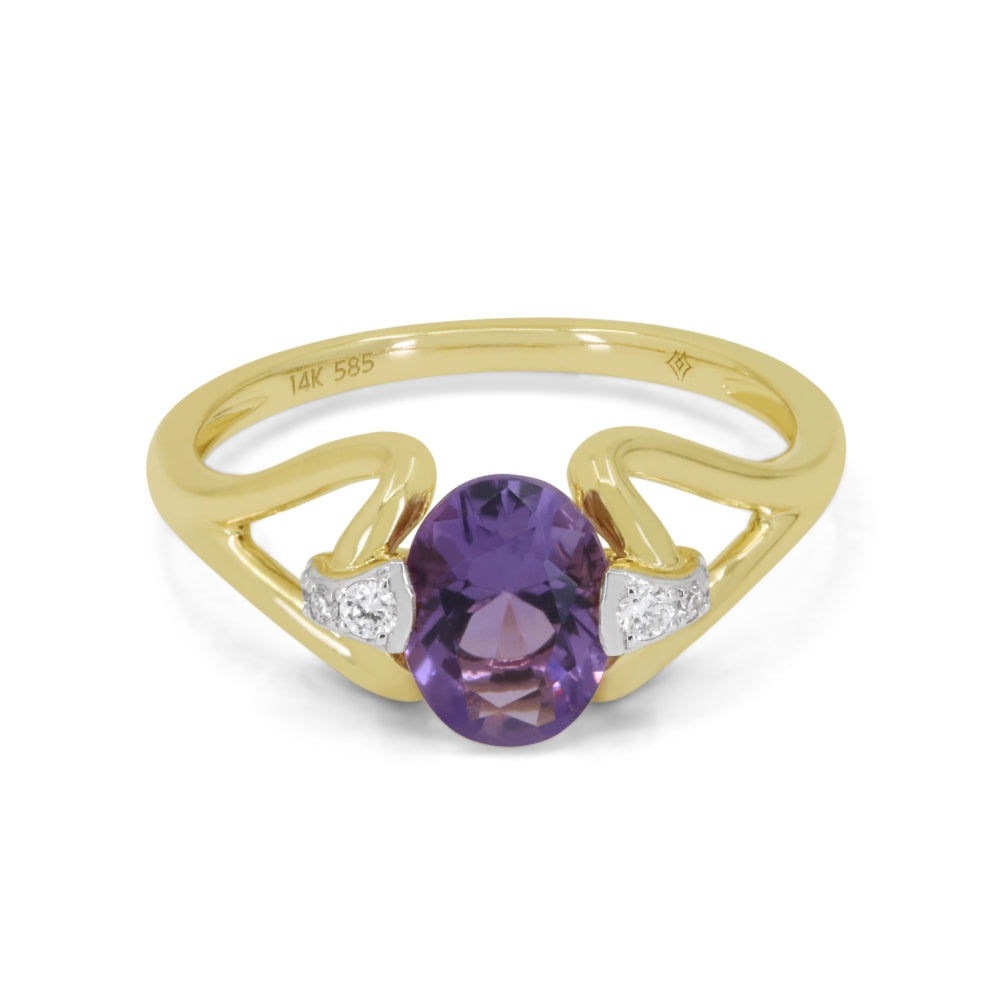 Beautiful Hand Crafted 14K Yellow Gold  Amethyst And Diamond Essentials Collection Ring